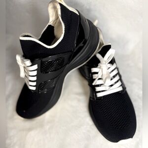 Black and White Women's Sneakers